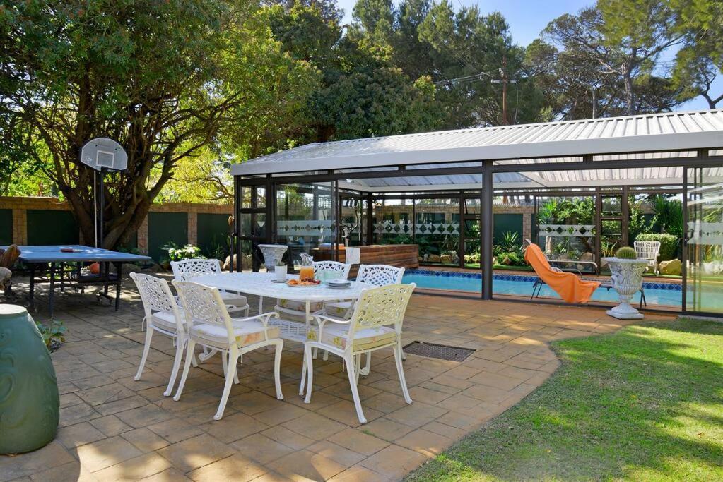 Mawethu Peaceful Garden With Covered Pool And Braai Area Cape Town Exterior foto